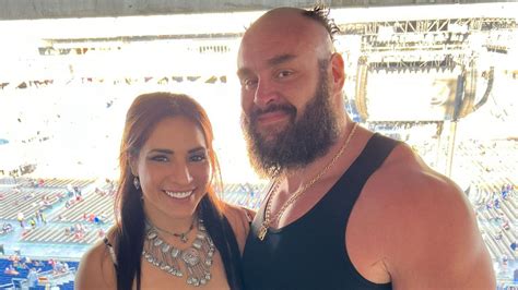 Raquel Rodriguez WWE (Braun Strowmans girlfriend